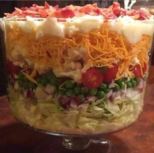 30-MINUTE SEVEN-LAYER SALAD – Mobi Recipes